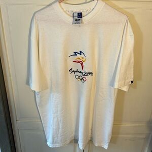 Heavy weight ACME, Sydney 2000 australia Olympics shirt